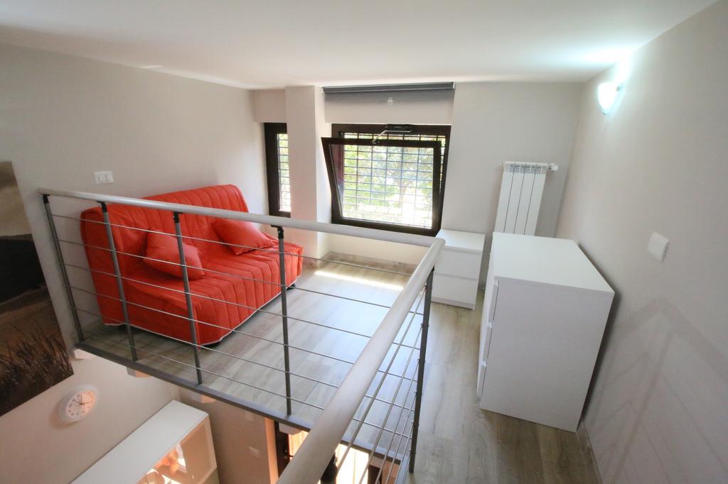 Modern Loft Apartment Ρώμη Δωμάτιο φωτογραφία